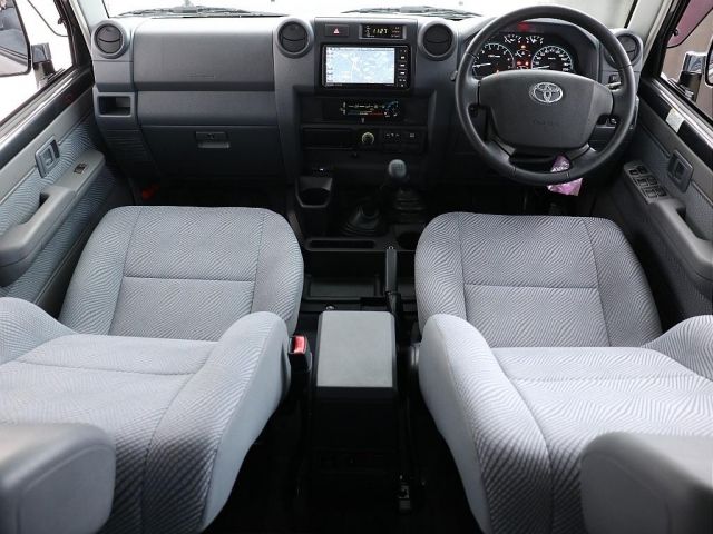 LANDCRUISER van