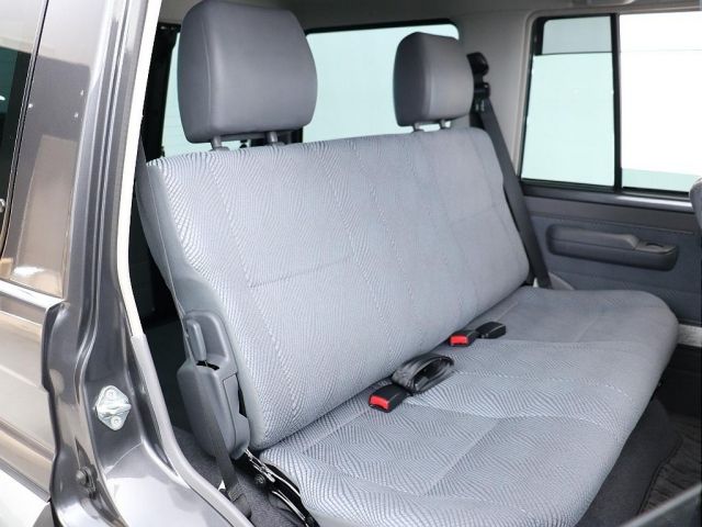 LANDCRUISER van