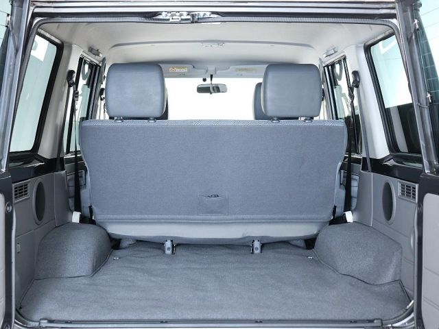 LANDCRUISER van