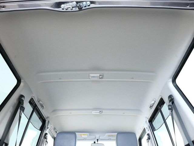 LANDCRUISER van