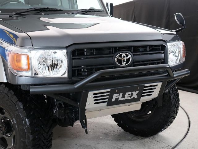 LANDCRUISER van
