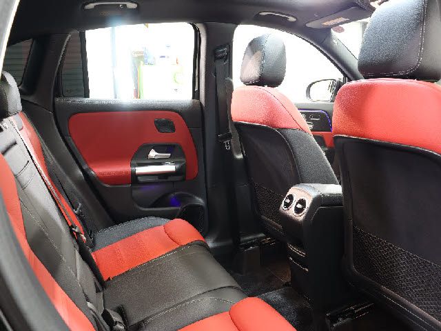 MERCEDES BENZ GLA class
