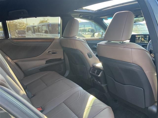 LEXUS ES300h