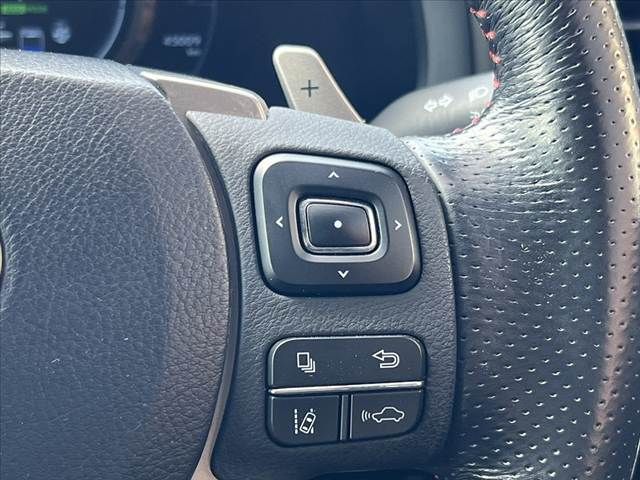 LEXUS IS300h