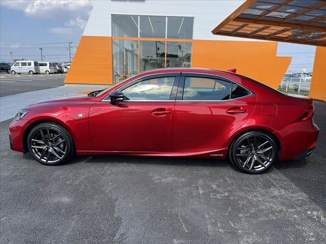 LEXUS IS300h