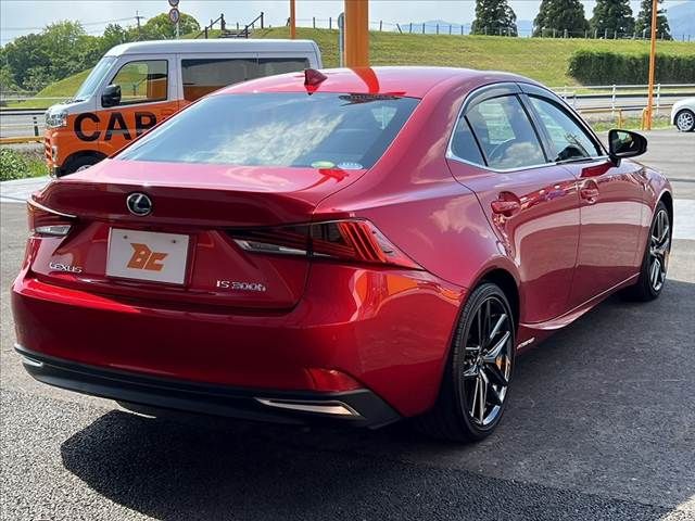 LEXUS IS300h