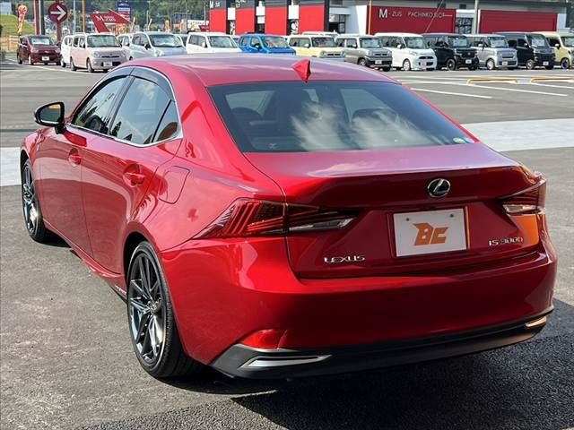 LEXUS IS300h