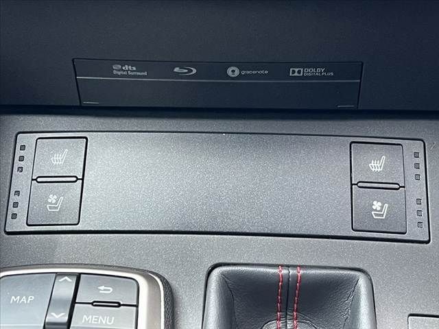 LEXUS IS300h