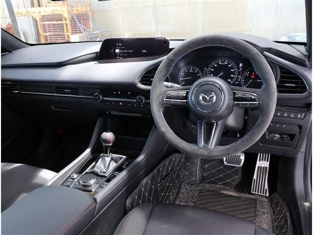 MAZDA3 FASTBACK