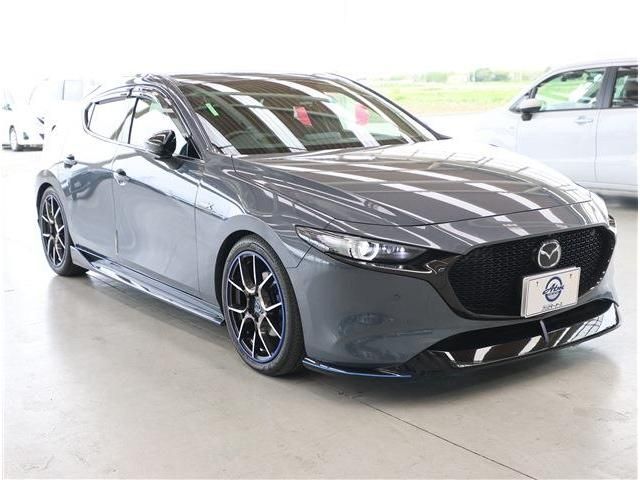 MAZDA3 FASTBACK