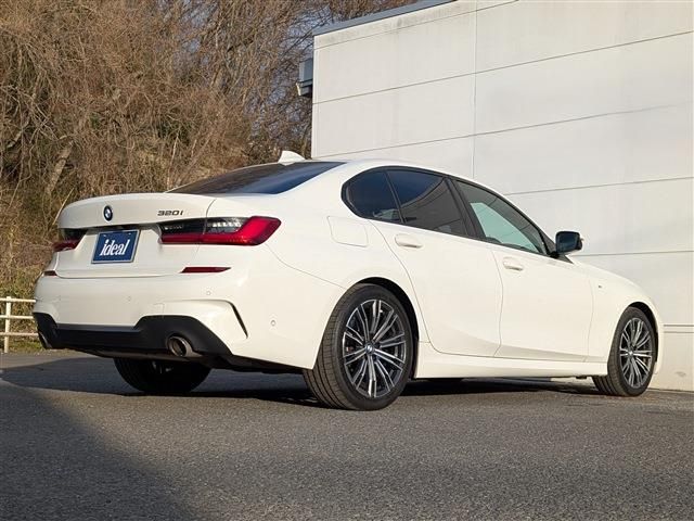 BMW 3 Series sedan
