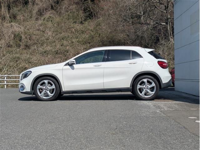 MERCEDES BENZ GLA class