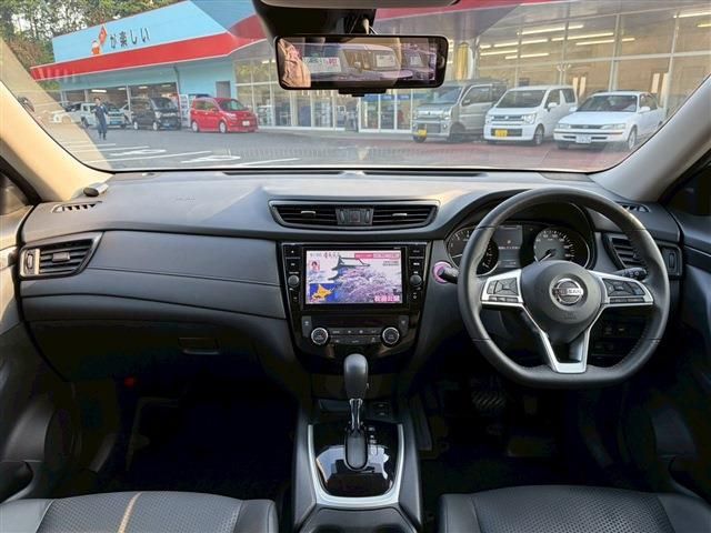X-TRAIL 2WD