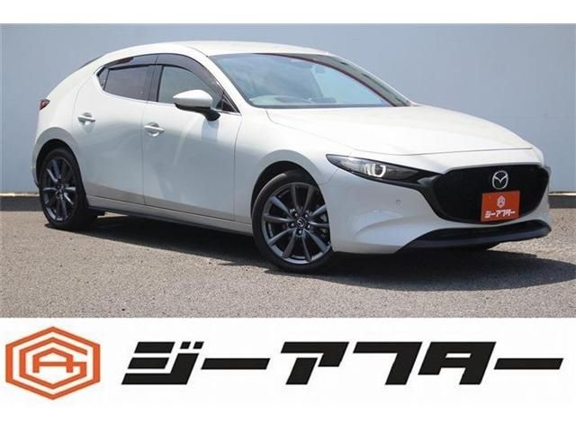 MAZDA3 FASTBACK