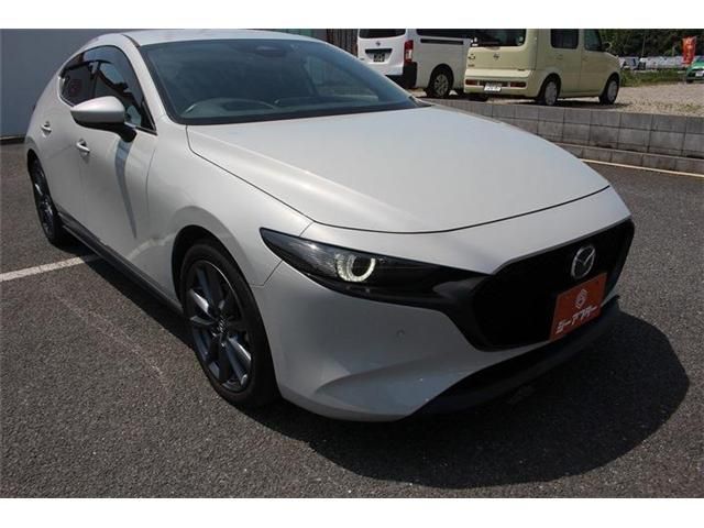 MAZDA3 FASTBACK