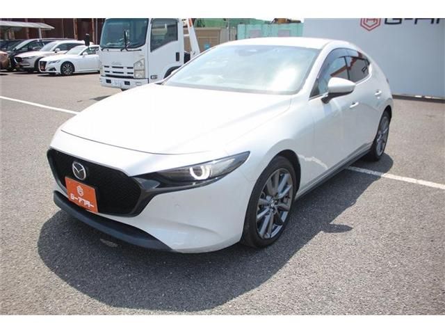 MAZDA3 FASTBACK