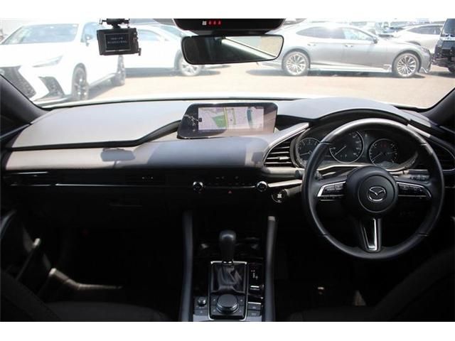 MAZDA3 FASTBACK