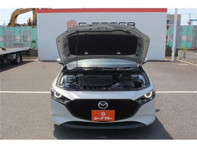 MAZDA3 FASTBACK