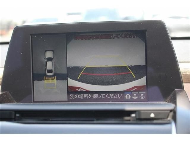 CROWN sedan hybrid