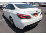 CROWN sedan hybrid