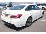 CROWN sedan hybrid