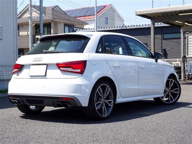AUDI S1 SPORTBACK