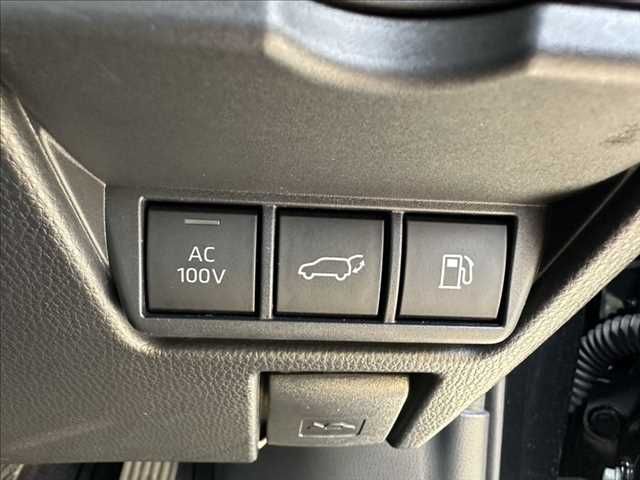 PRIUS 4WD