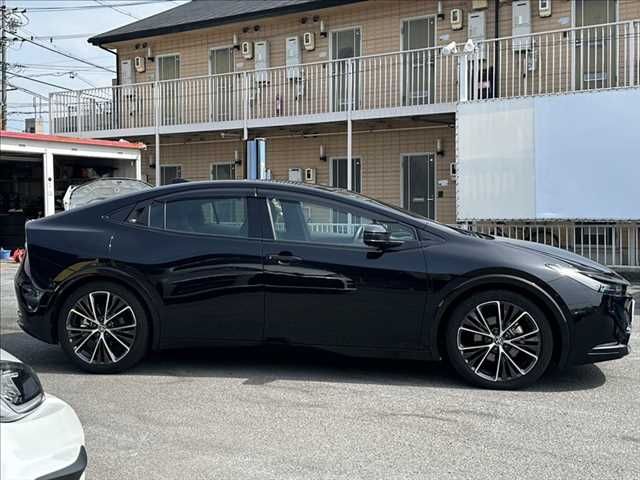PRIUS 4WD