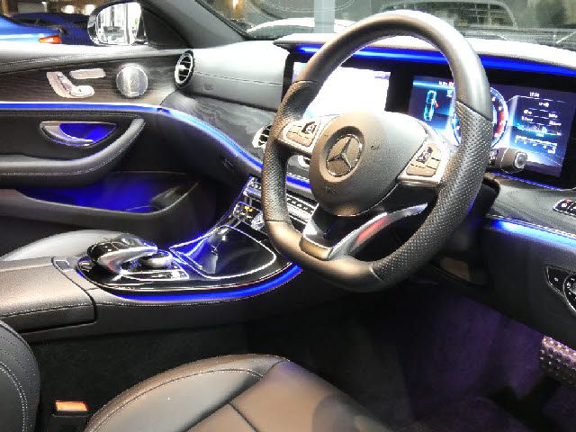 MERCEDES BENZ E-Class sedan