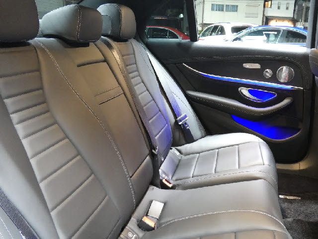 MERCEDES BENZ E-Class sedan