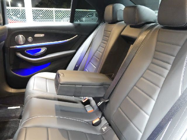 MERCEDES BENZ E-Class sedan