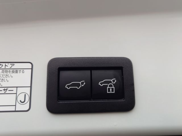 COROLLA CROSS HYBRID