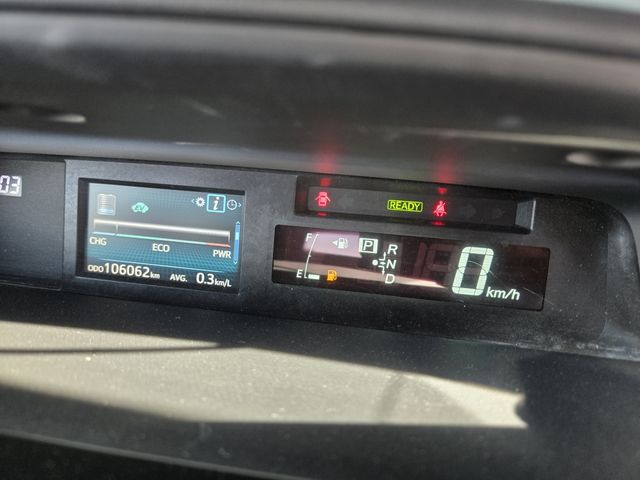 PRIUS Alpha
