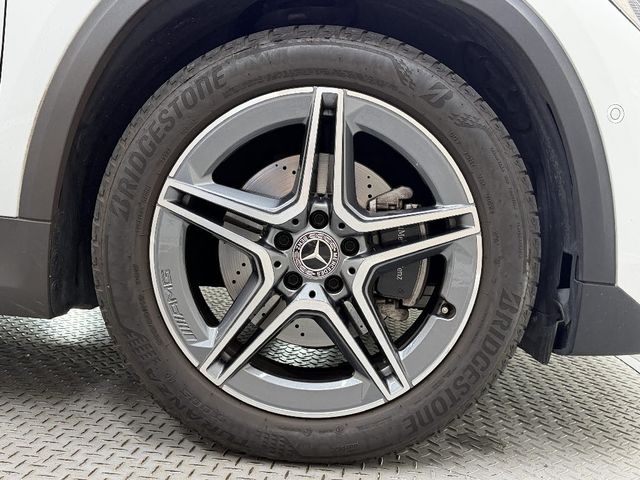 MERCEDES BENZ GLA class