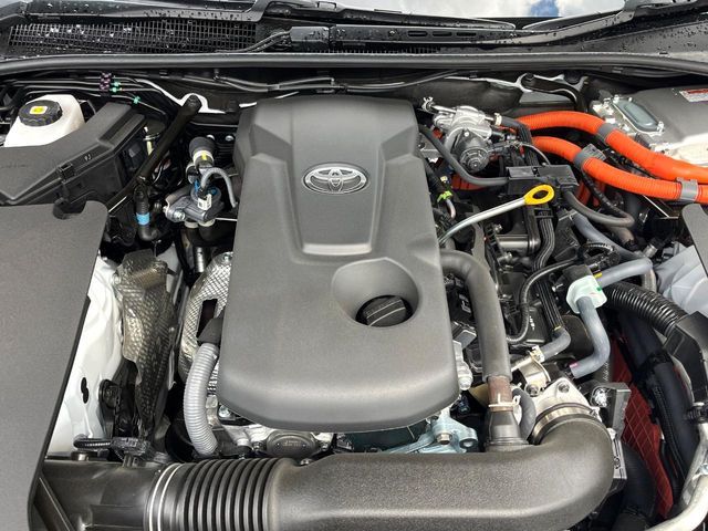 CROWN sedan hybrid