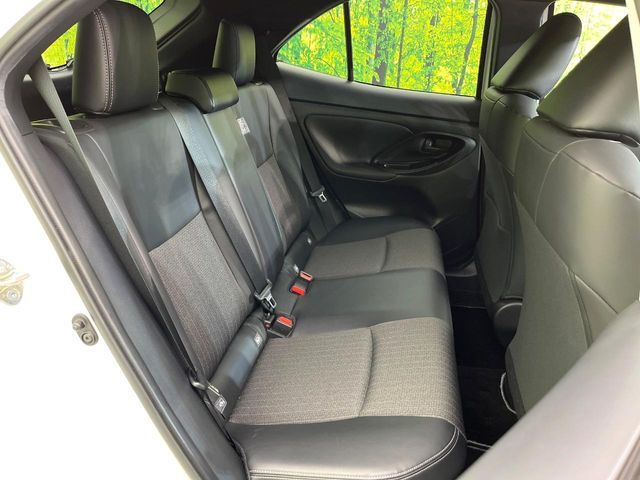 YARIS CROSS HYBRID