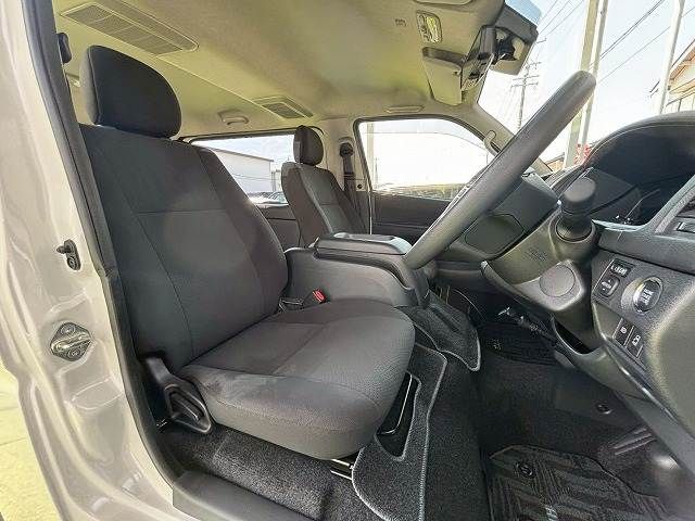 HIACE van 2WD