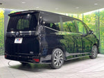 VOXY HYBRID