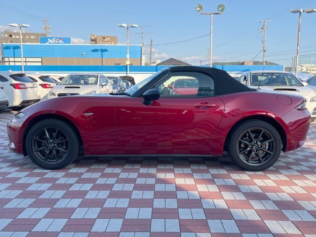 ROADSTER