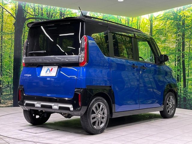 DELICA MINI