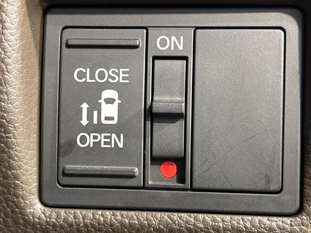 N BOX