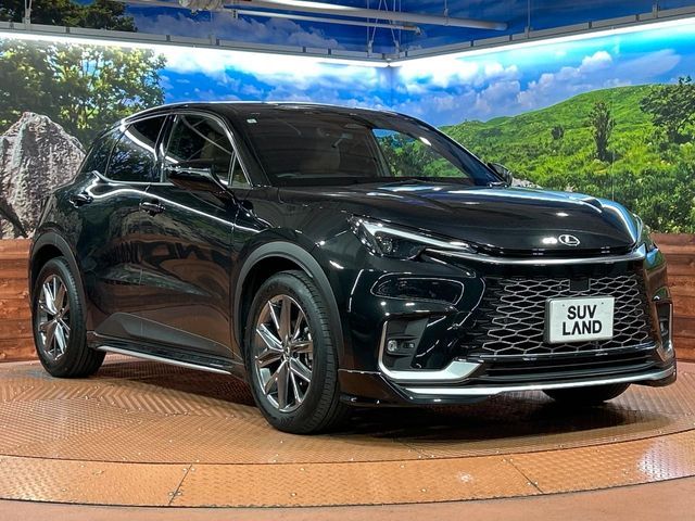 LEXUS LBX