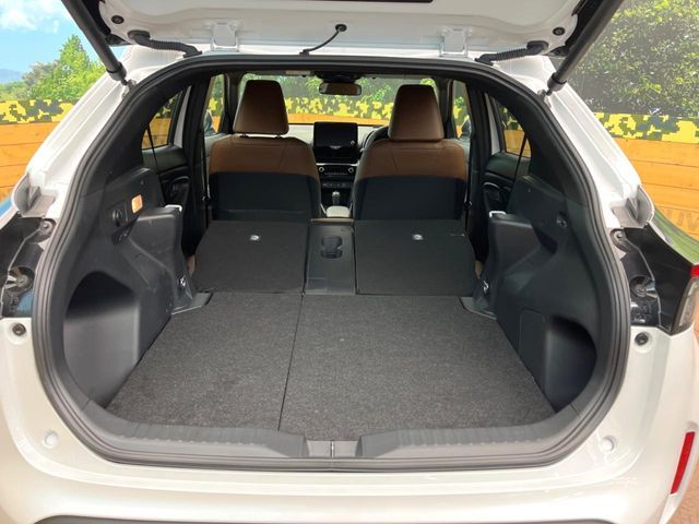 YARIS CROSS HYBRID