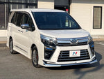 VOXY HYBRID