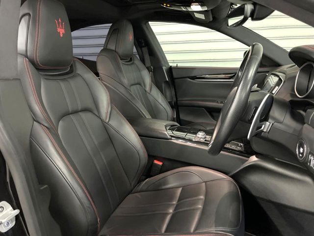 MASERATI GHIBLI Sedan