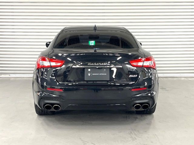 MASERATI GHIBLI Sedan