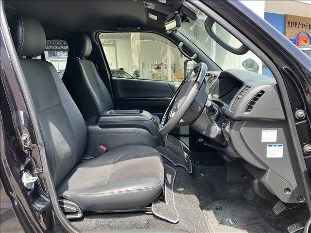 HIACE van 4WD