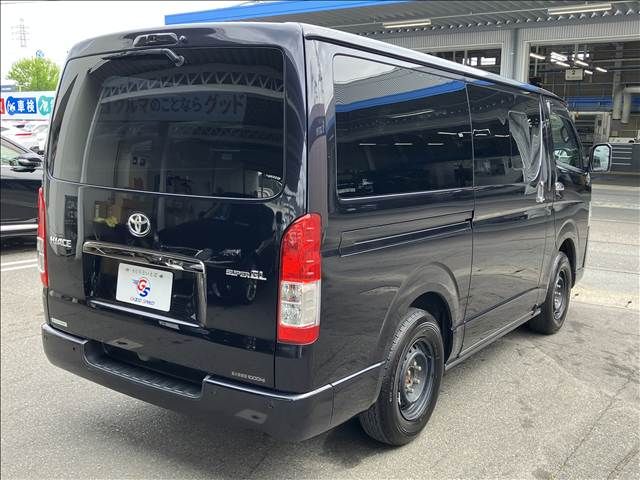 HIACE van 4WD