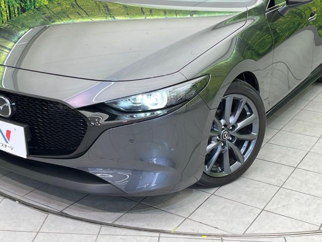 MAZDA3 FASTBACK