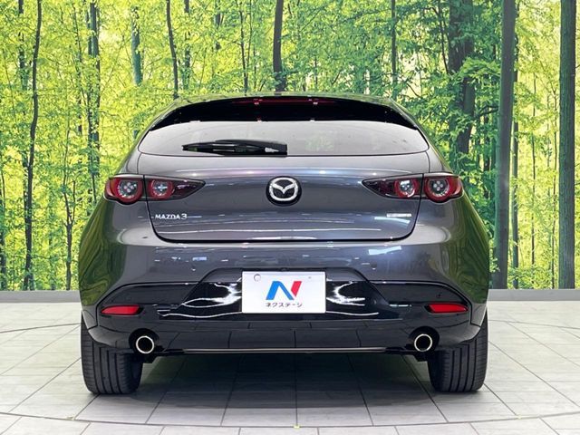 MAZDA3 FASTBACK